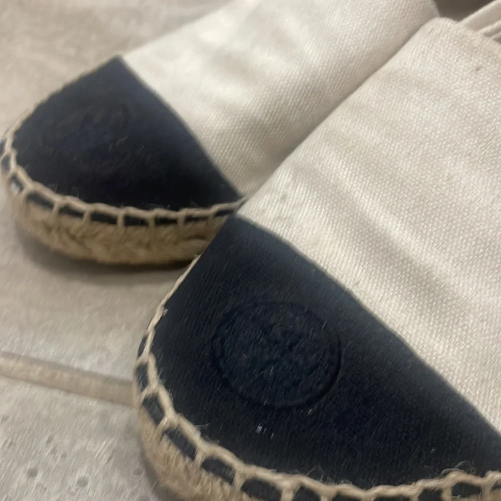 Tory Burch Canvas Color‎ Block Flat Espadrille size 8 Black And Tan